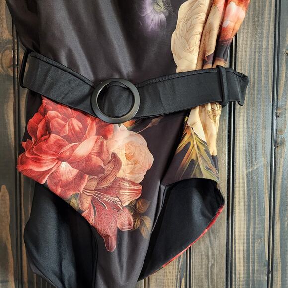 Agua Bendita Nicolette Shade Black Floral One Piece Swimsuit Size XL - Picture 4 of 15